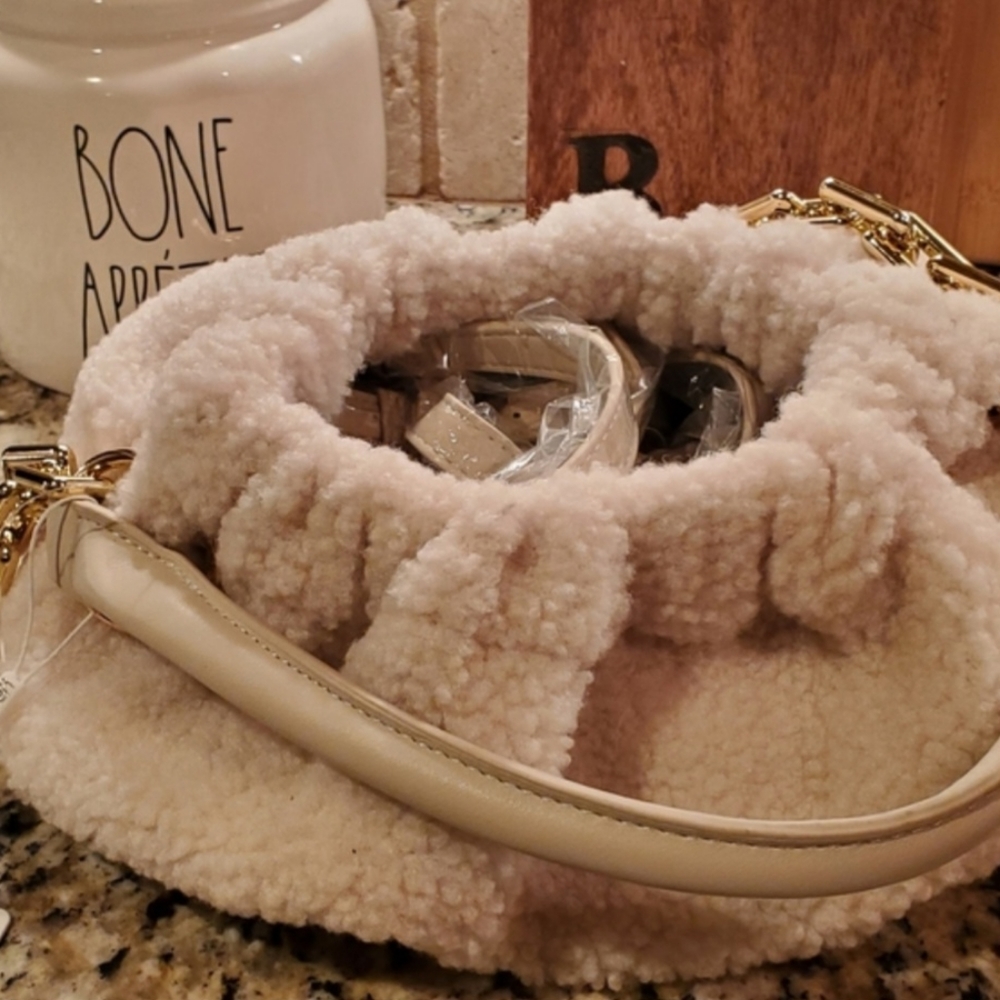Urban Expressions Cream Fluff Purse